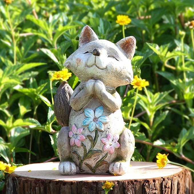 Fox Statue for Garden Decor,Garden Statue with Solar Power Light for Outdoor Patio Porch Lawn Yard Backyard oudside Indoor Shelf Decoration,Praying Fox Garden Sculptures & Statues