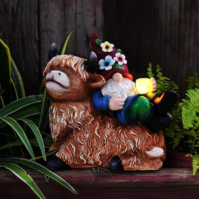 Garden Gnomes Decor Outdoor Statues Gnome on Highland Cow Hold Solar Cup Light Outdoor Decorations for Patio,Yard and Gift for Mom