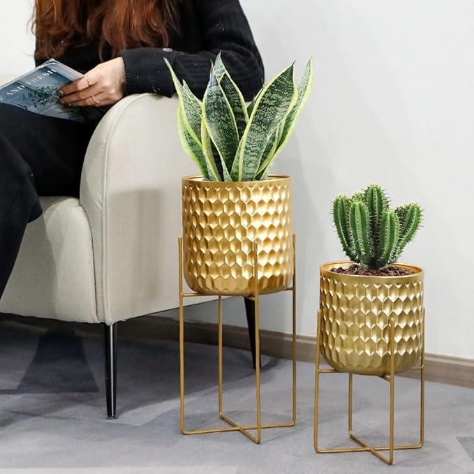 TRIROCKS Set of 2 Planters with Stand Indoor Outdoor Metal Plant Stand 8 * 18 &7 * 12 "Modern Planters Flower Pots for Living Room Corner Kitchen Office Garden Balcony Patio Decor(Gold)