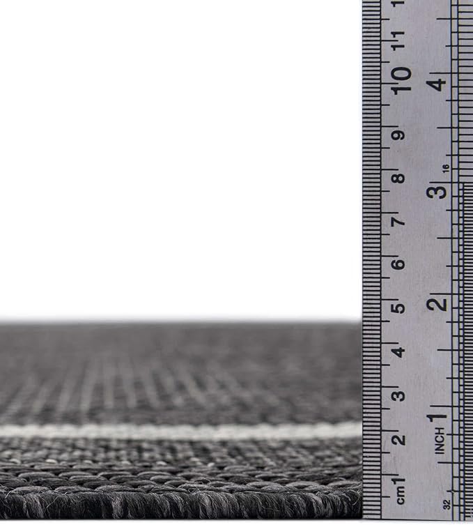 Unique Loom Outdoor Border Collection Area Rug - Soft Border (5' 3" Octagon, Black/ Ivory)