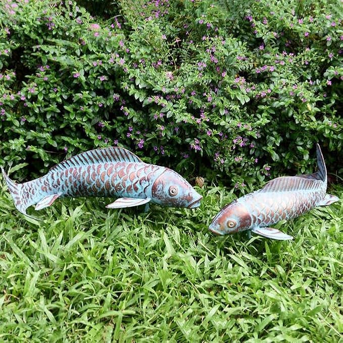 Set of 2 Koi Fish Decor Outdoor Statues Sculptures Antique Copper Garden Pond Fishes Art Metal Koi Fish Statue Outside Garden Décor Ornaments for Outdoors,Patio,Yard,Lawn,Pond,Home Decorations
