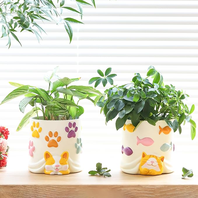 GUGUGO Cute Cat Plant Pots, Colorful Unique Succulent Pots with Drainage, Funny Decorative Animal Planters for Indoor Plants, Vintage Aesthetic Decoration Funky Eclectic Accent Piece Gift