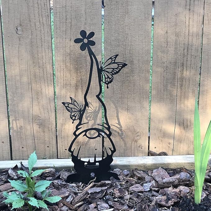 RealSteel Metal Garden Gnomes Outdoor – Steel 4 Pack Lawn Ornaments & Statues, Funny Yard Decor, Weatherproof Garden Decoration, Gift for Gardeners (Textured Silver)