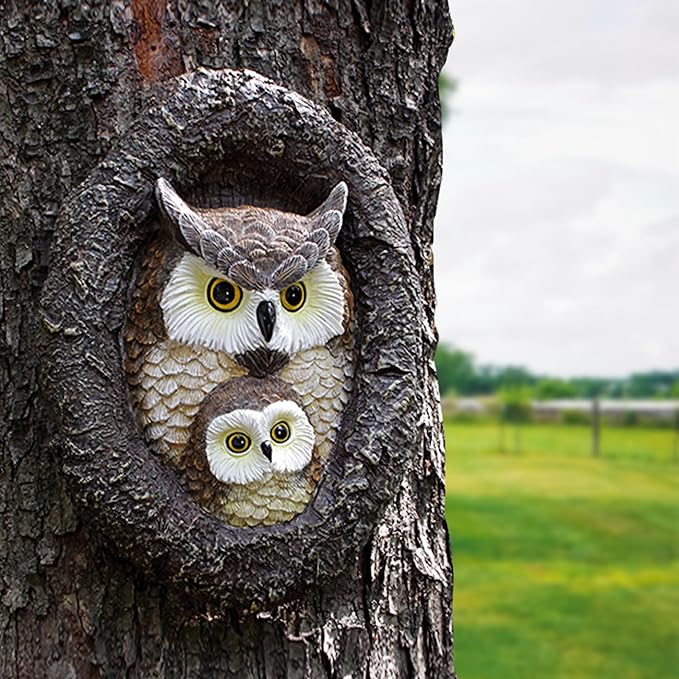 Owl Mom and Owlet Tree Hugger, Outdoor Garden Sculpture Tree Faces, Owl Bird Garden Resin Statue, Tree Peeker Ornament, Durable & Waterproof, Decorations Gardening Presents for Housewarming Birthday