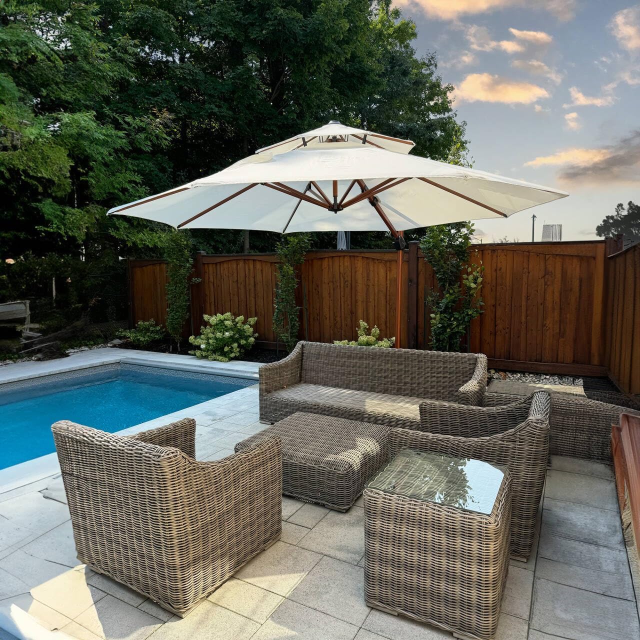 PURPLE LEAF 11ft Patio Umbrella Outdoor Round Umbrellas Large Cantilever Umbrella Windproof Offset Umbrellas Heavy Duty Sun Umbrella for Garden Deck Pool Patio, Cream