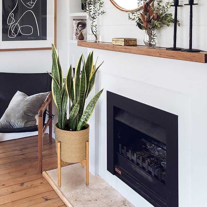 Woven Jute Plant Basket, Wicker Basket Planter for 10 inch Pot, Round Indoor Outdoor Tree Pot Cover, Small Boho Storage Bin Organizer, Rustic Basket for Plants and Home Decor, 11”X11”