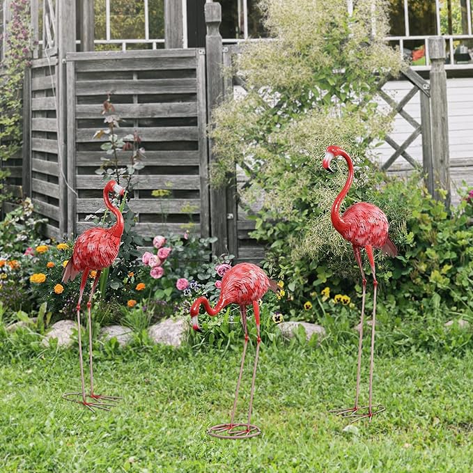 XONOR Metal Flamingo Garden Statues Large Red Flamingo Yard Art Outdoor Sculptures for Home Patio Lawn Backyard Décor, Set of 3