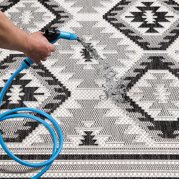 Keen Home Design Outdoor Rug - 5x8 Washable Indoor/Outdoor Rug for Patio, Balcony, Kitchen, Garden, Beach, Deck and Porch. Size: 5'1" x 7'7"