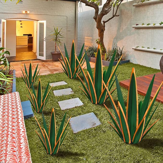 Large Tequila Rustic Sculpture, Rustic Metal Agave Plants for Outdoor Patio Yard, Home Decor Hand Painted Metal Agave Garden Yard Statue, Outdoor Lawn Ornaments Yard Stakes (Dark Green - M)