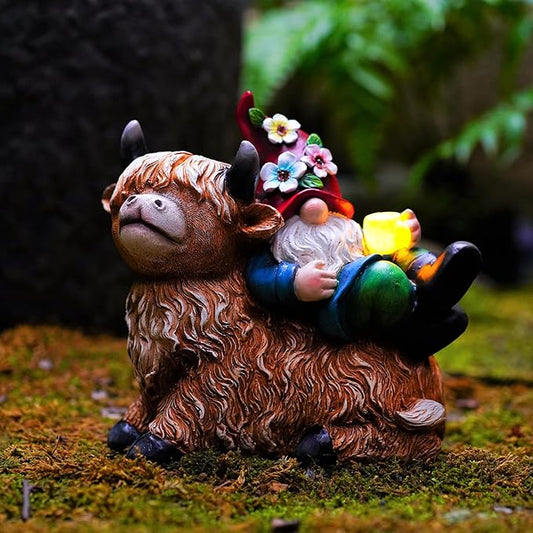 Garden Gnomes Decor Outdoor Statues Gnome on Highland Cow Hold Solar Cup Light Outdoor Decorations for Patio,Yard and Gift for Mom
