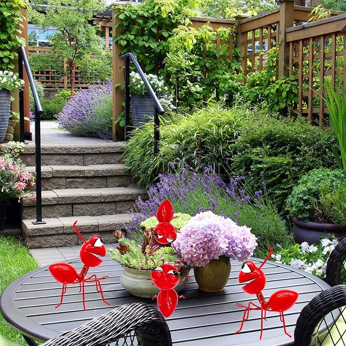 Metal Yard Art Garden Decor Cute Ant Outdoor Wall Sculptures Patio Lawn Ornament Fence Decoraions - Set of 4 Red