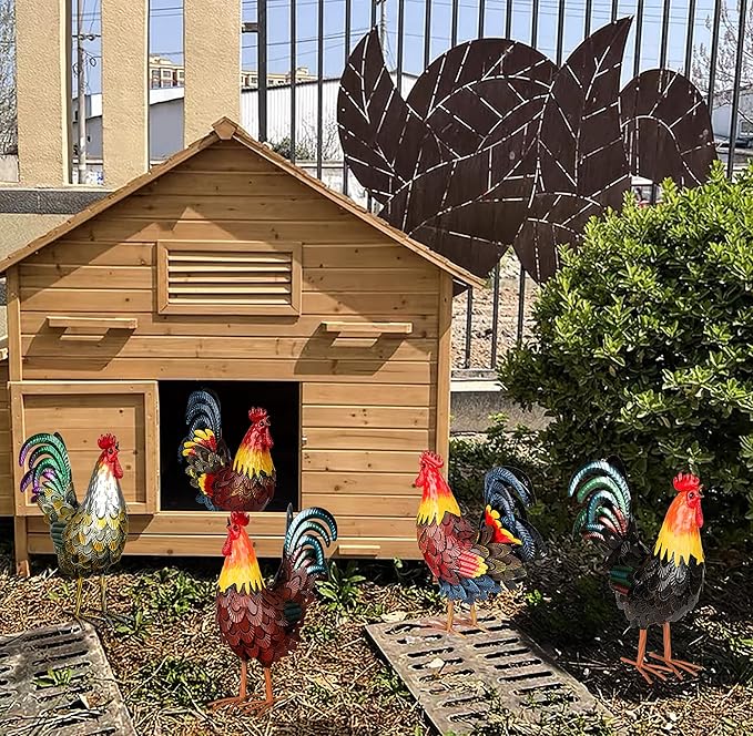 XONOR Metal Rooster Statues, Garden Chicken Decorations, Outdoor Chicken Sculpture, Metal Yard Rooster Artwork for Outdoor, Patio, Backyard and Home Kitchen Decoration (1pc, Blue Red)