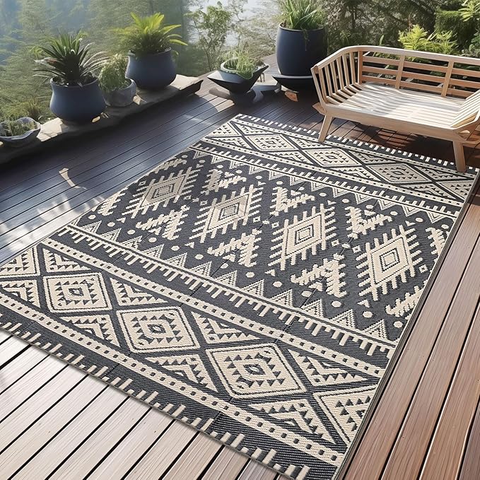 OLANLY Outdoor Rug Waterproof 4x6 ft, Reversible Outdoor Plastic Straw Rug, Boho Patio Rug, Indoor Outdoor Carpet, RV Mat Outside for Patio, Camp, Picnic, Balcony, Deck, Backyard, Black & Beige