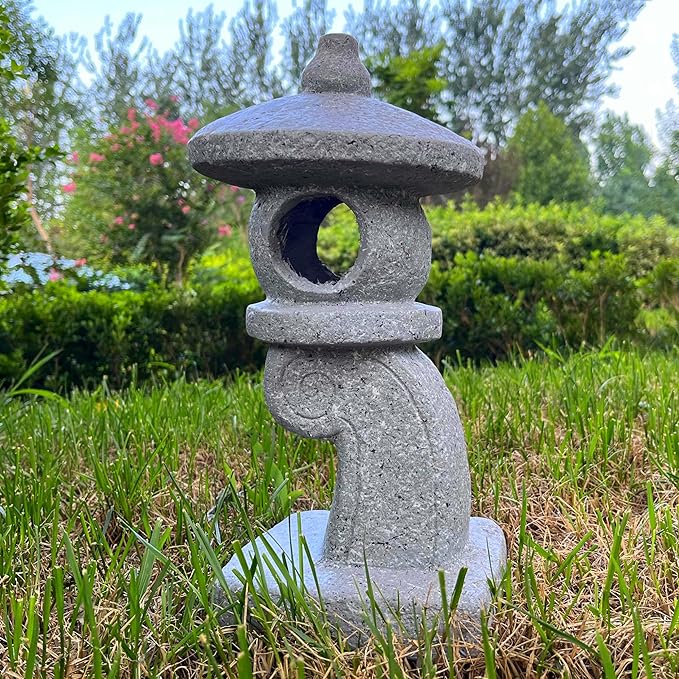 14’’ High Asian Solar-Powered Zen Pagoda Garden Statue LED Light Solar Lamp for Outdoor Japanese Decoration Aesthetic Garden Figurines